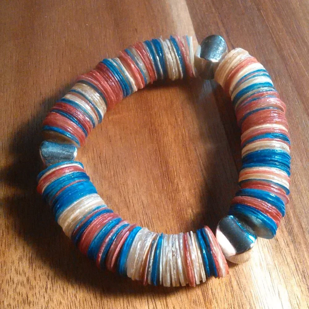 Multi Color Shell And Silvertone Beaded Stretch Bracelet